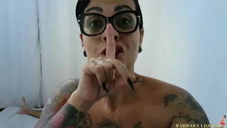 ���ාන්තාවක් තුළ අවදි මාධ්ය හා එය අවසන් වේ සමඟ කිරි ං පහළ පැත්තේ