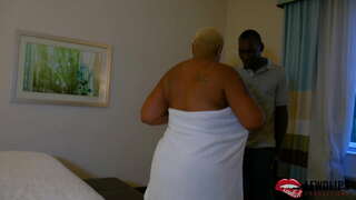 Lady Onyxx làm tình cô ấy mát-xa