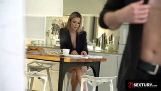 Rumani, Cô Bé Một Trò Chơi Để Bắt Đầu Một Ngày Của Mình