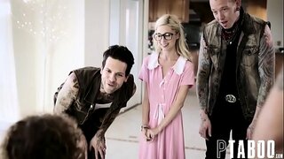 Hot jungfru blond babe knullas första gången