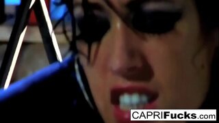 Brunette babe efumana banged