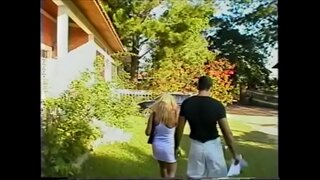 Hete blonde anale bunduda